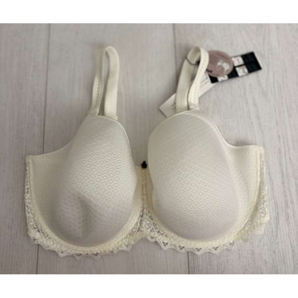 NWT Empreinte Cassiopee Seamless Spacer Foam Underwire Bra Sz 40F US Ivory 40151